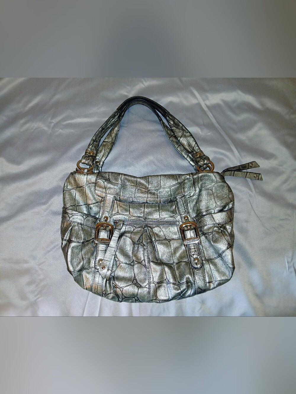 B. Makowsky Pre-owned 100% Leather Shoulder Bag in Silver
